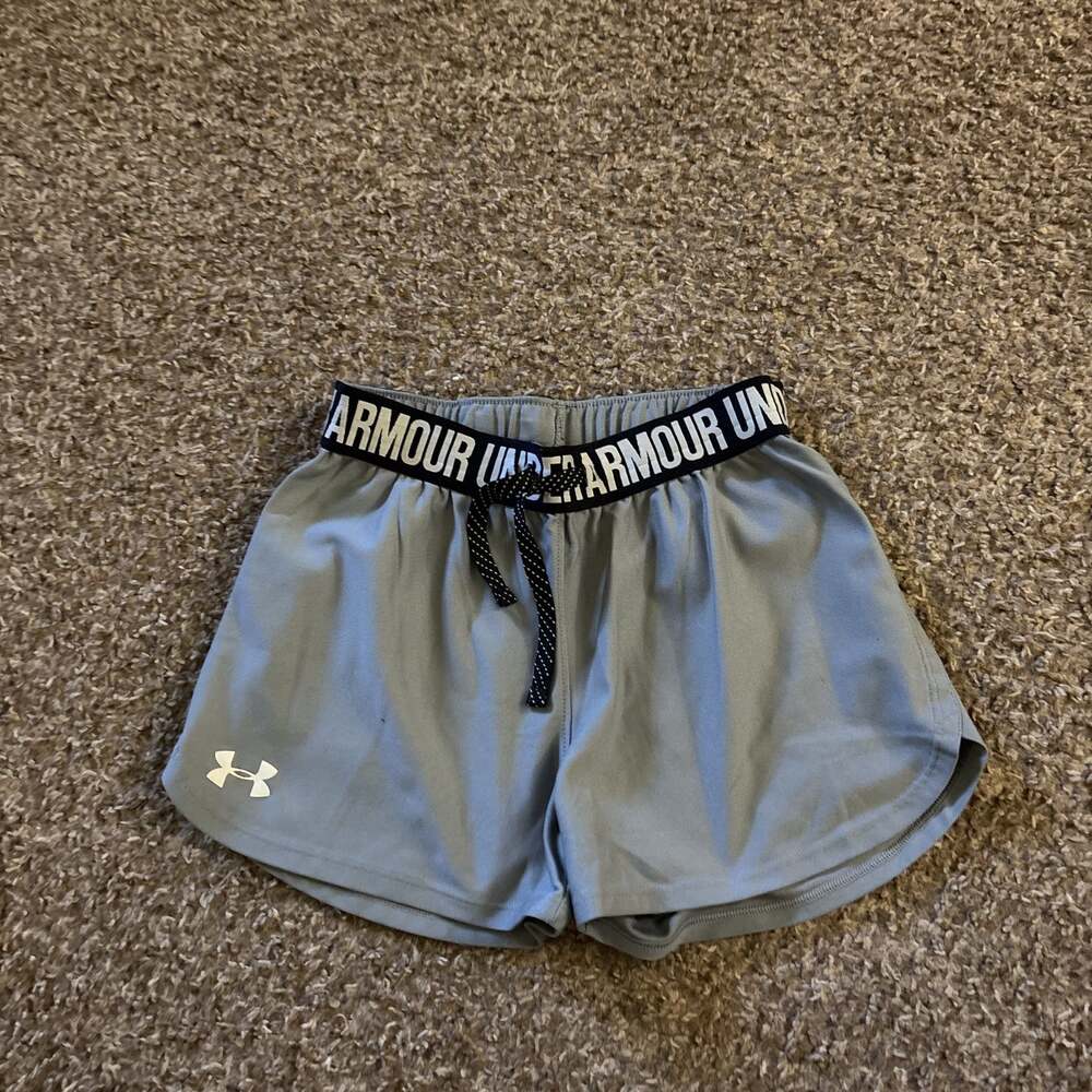 Under Armour Play Up Girls YMD Athletic Shorts Gray